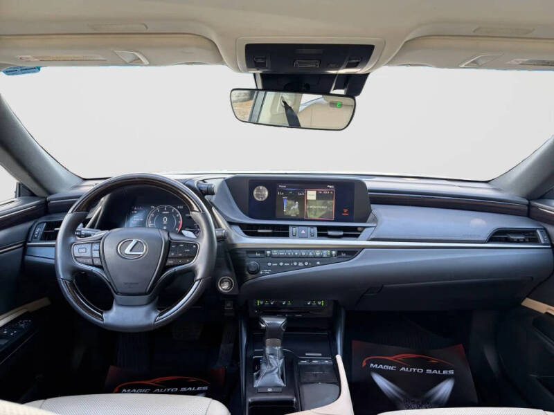 2020 Lexus ES 350