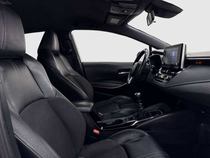 2021 Toyota Corolla Hatchback XSE