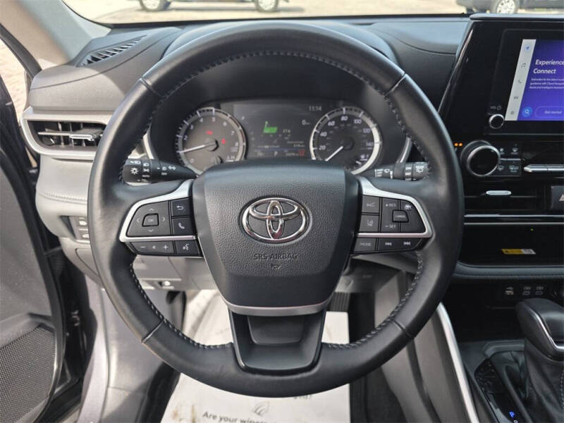 2024 Toyota Highlander XLE