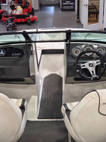 2013 Sea Ray 190 SPORT