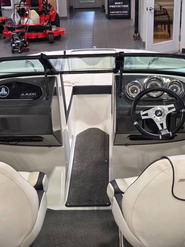 2013 Sea Ray 190 SPORT