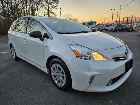 2014 Toyota Prius v Three