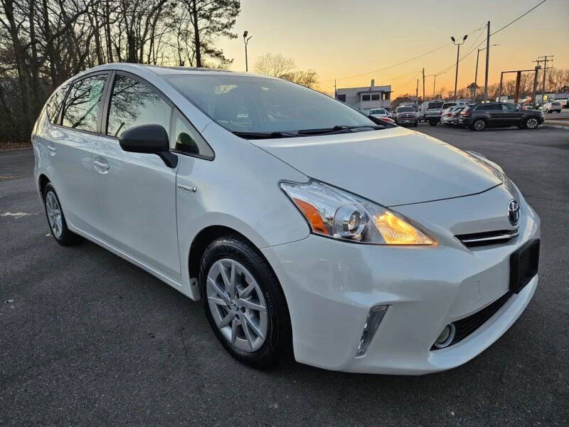 2014 Toyota Prius v Three