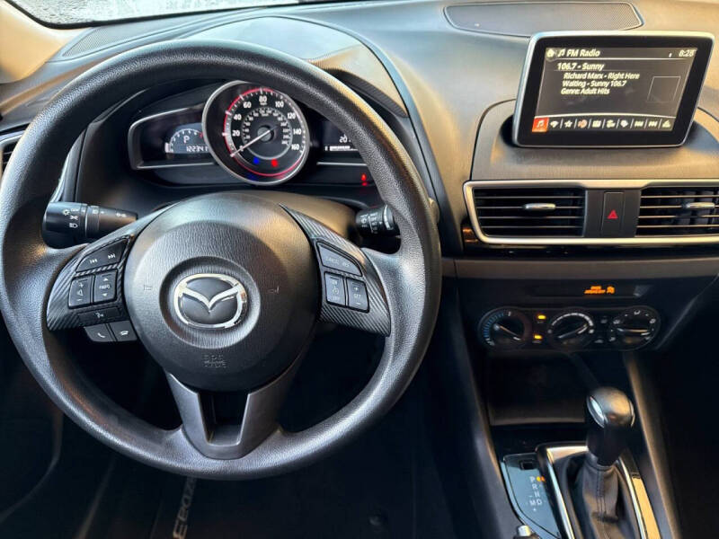 2015 Mazda MAZDA3 i Sport
