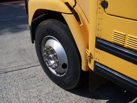 2005 Freightliner FS65 Chassis