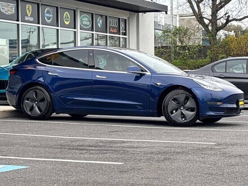 2019 Tesla Model 3 Standard Range Plus