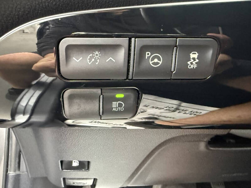 2018 Toyota Prius Two