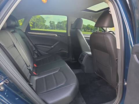 2018 Volkswagen Passat 2.0T SE