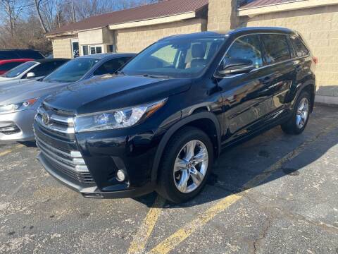 2017 Toyota Highlander for sale at Butler's Automotive in Henderson KY