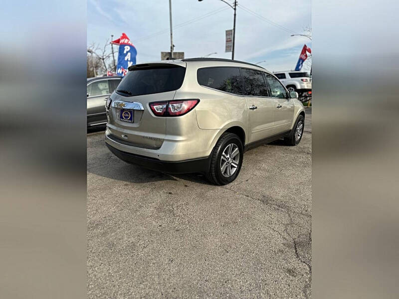 2017 Chevrolet Traverse LT