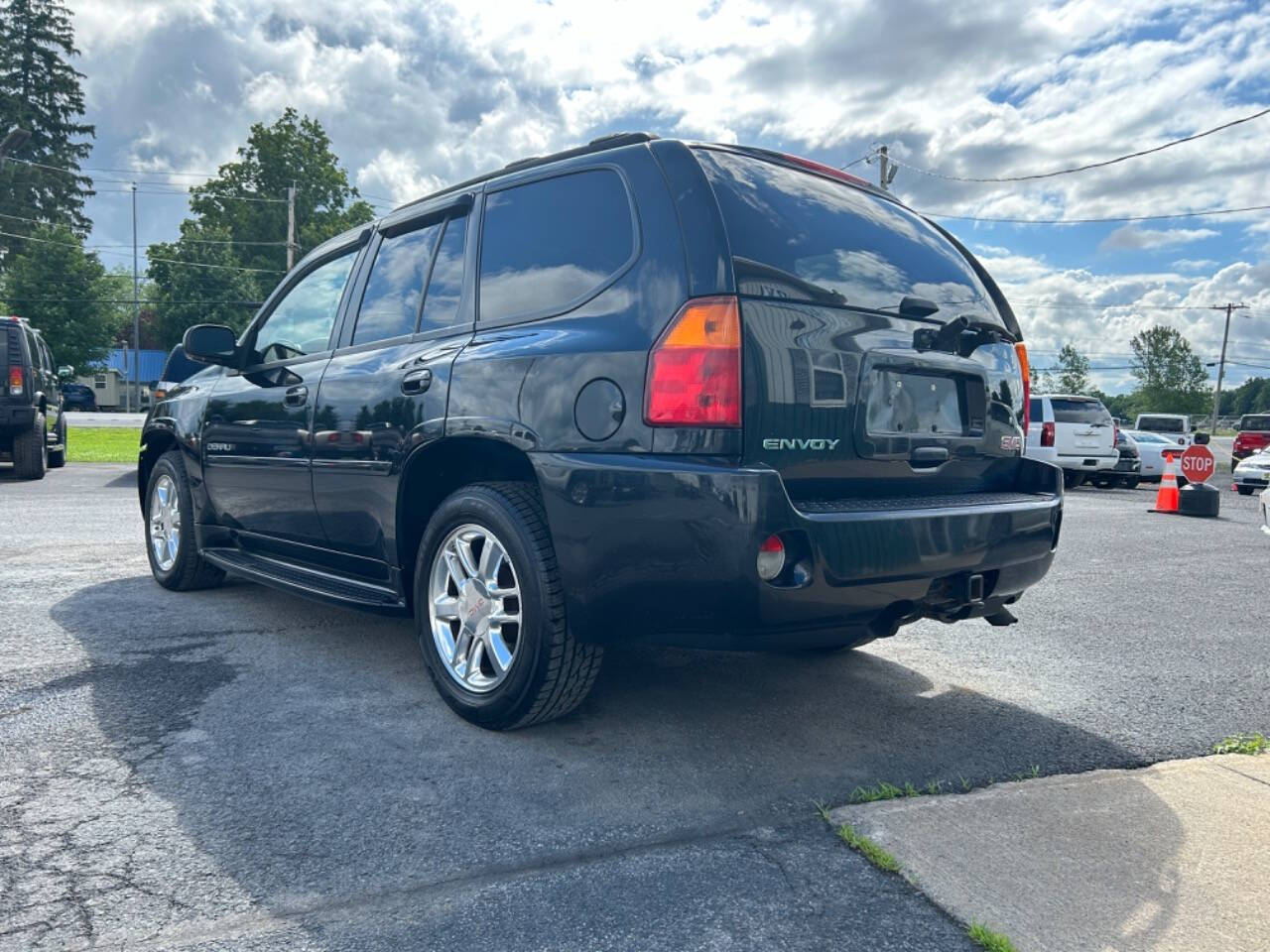 2008 GMC Envoy for sale at Upstate Auto Gallery in Westmoreland, NY