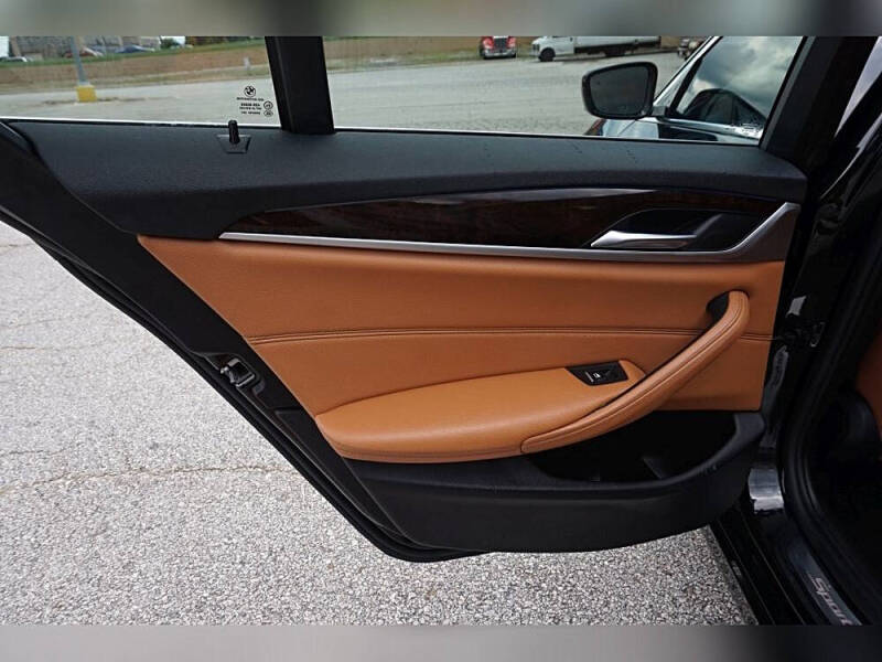 2017 BMW 5 Series 540i