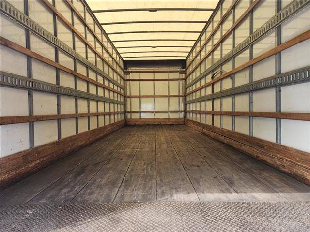 2018 Freightliner M2 106