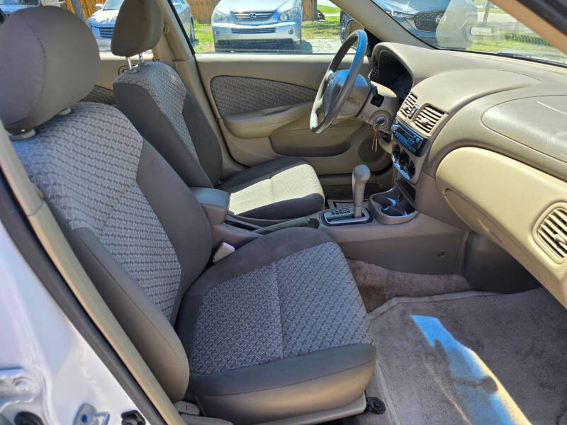 2003 Nissan Sentra XE