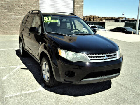 2007 Mitsubishi Outlander for sale at DESERT AUTO TRADER in Las Vegas NV