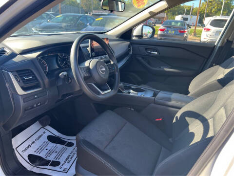 2024 Nissan Rogue SV