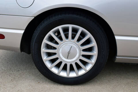 2004 Ford Thunderbird Deluxe