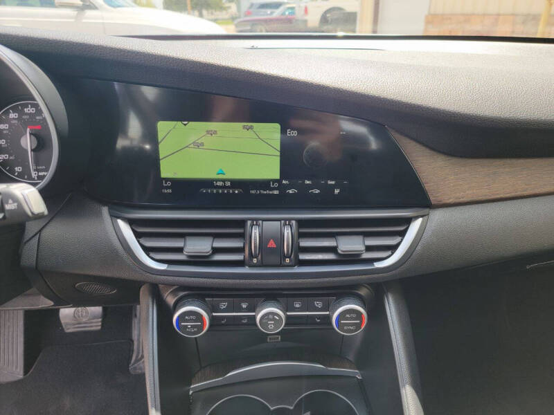 2017 Alfa Romeo Giulia Ti