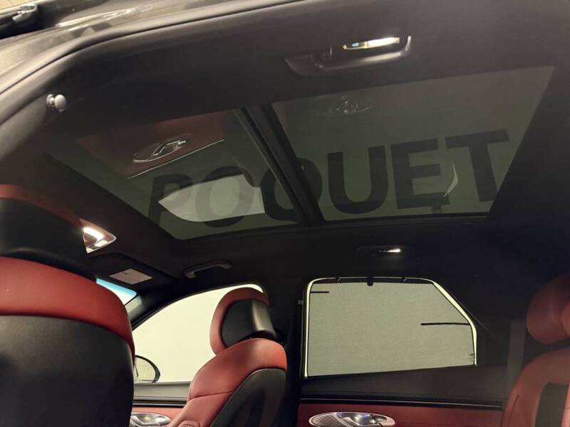 2024 Genesis GV70 2.5T Standard