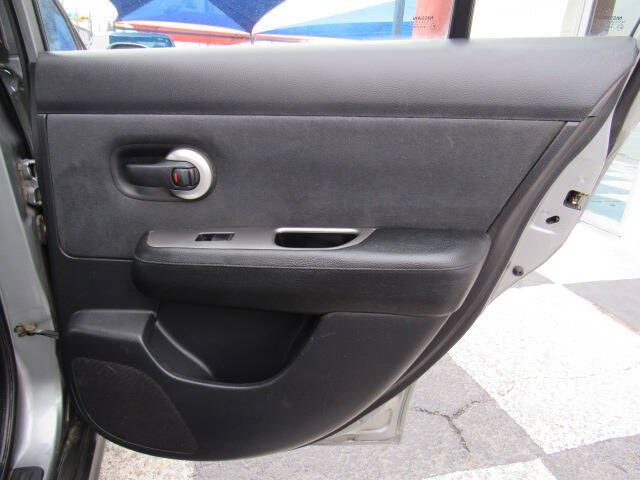 2007 Nissan Versa 1.8 S