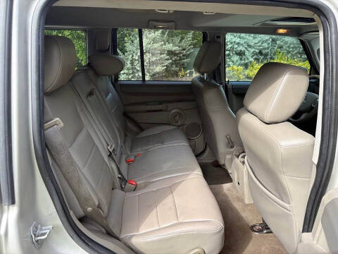 2008 Jeep Commander Sport