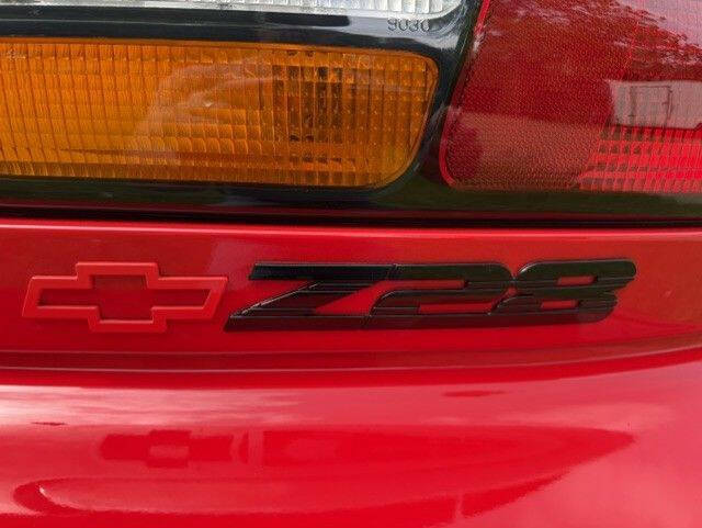 2001 Chevrolet Camaro 29