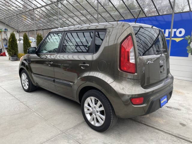 2013 Kia Soul +