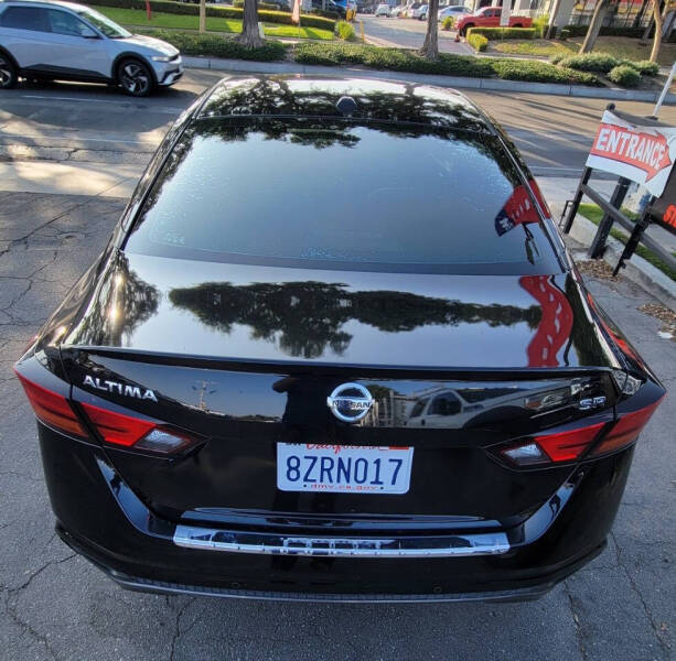 2022 Nissan Altima 2.5 SR