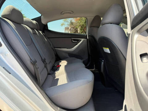 2016 Hyundai Elantra