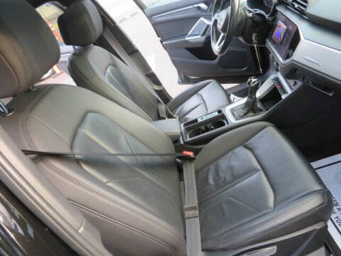 2020 Audi Q3 quattro Premium 45 TFSI