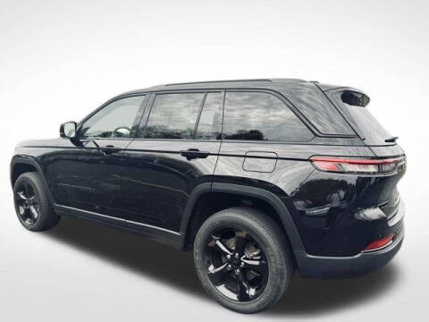 2022 Jeep Grand Cherokee Altitude