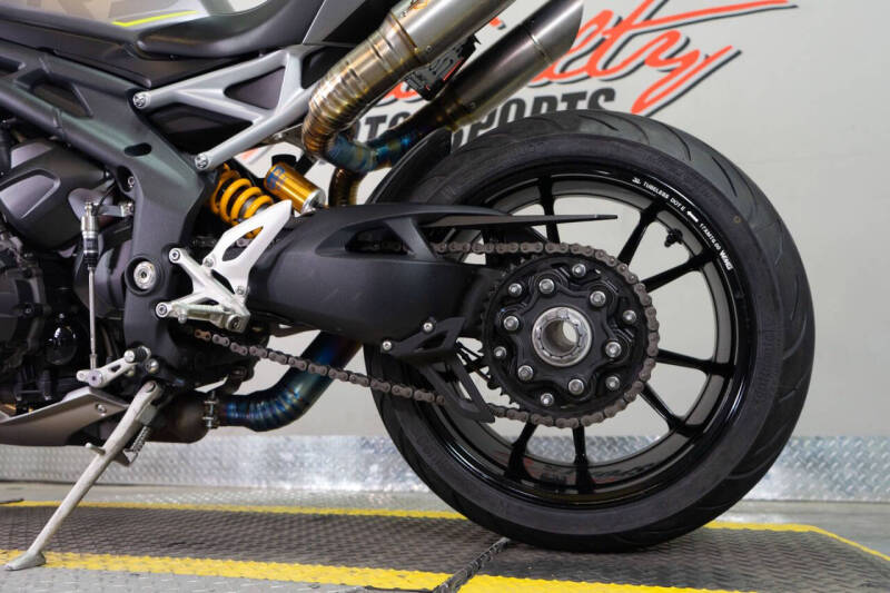 2023 Triumph Speed Triple 1200 RS