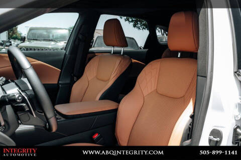 2026 Lexus RX 450h+ Premium
