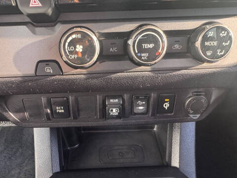 2018 Toyota Tacoma SR5 V6