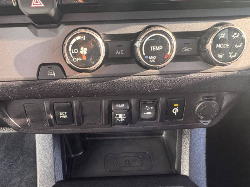 2018 Toyota Tacoma SR5 V6