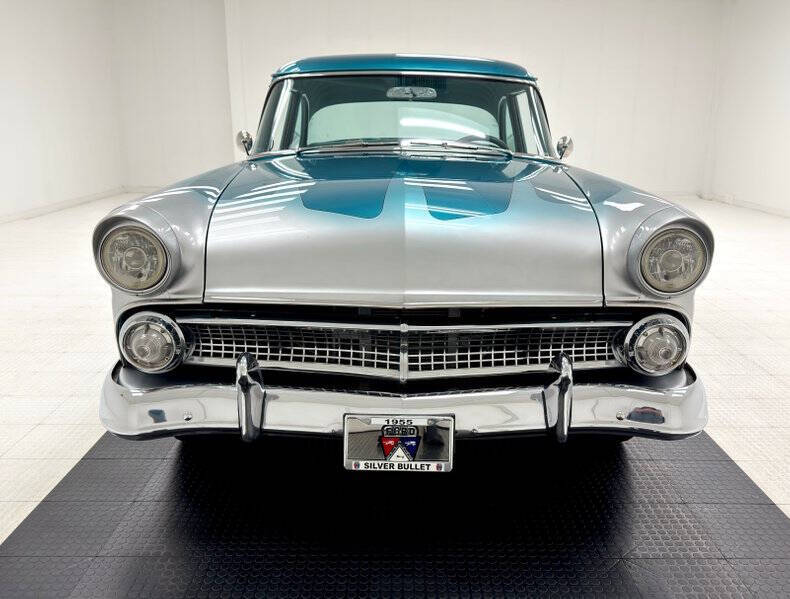 1955 Ford Deluxe