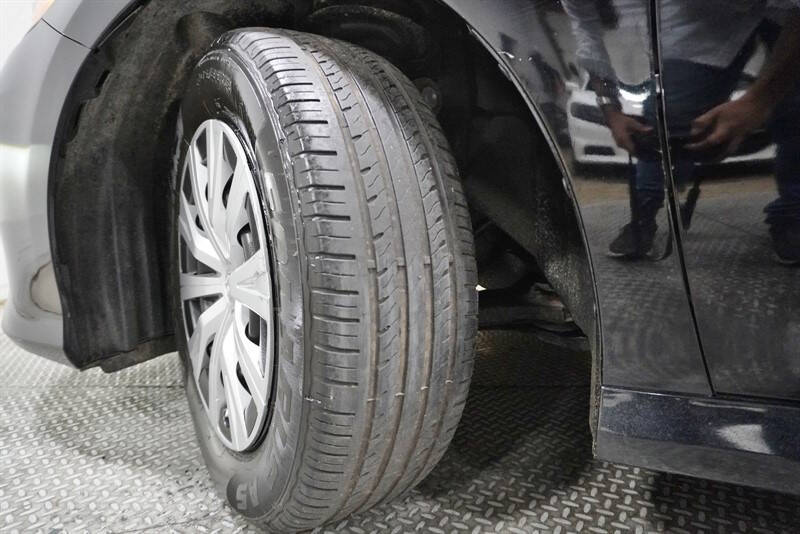 2018 Toyota Camry Hybrid LE