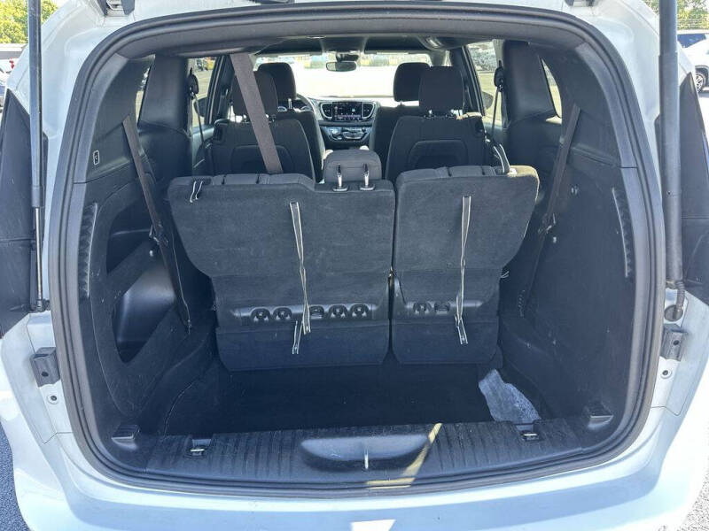 2023 Chrysler Pacifica Touring
