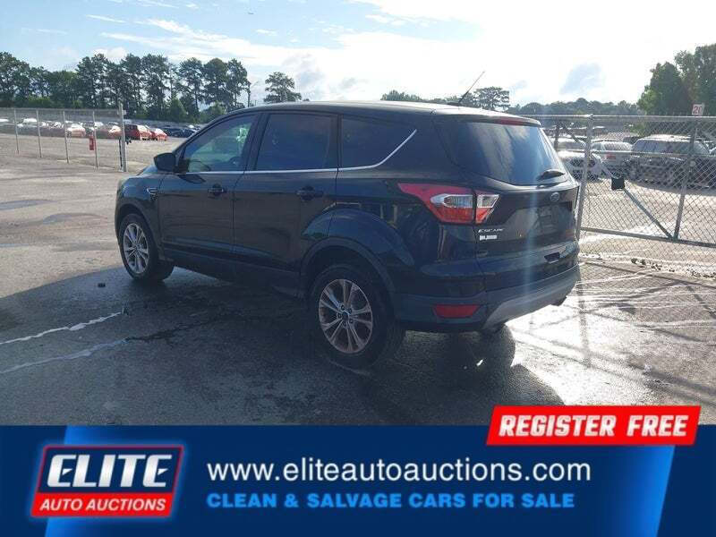 2017 Ford Escape SE