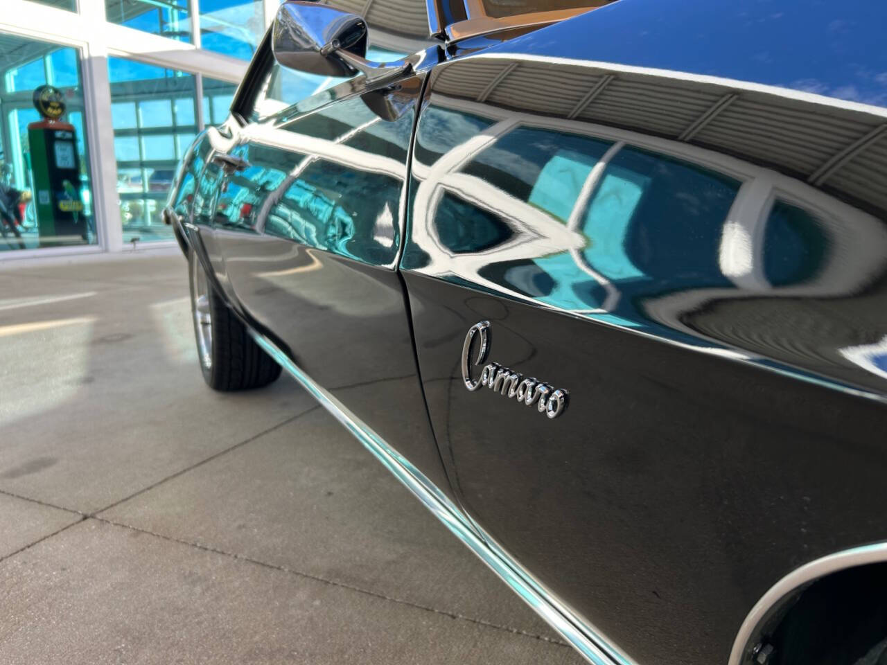 1969 Chevrolet Camaro 23