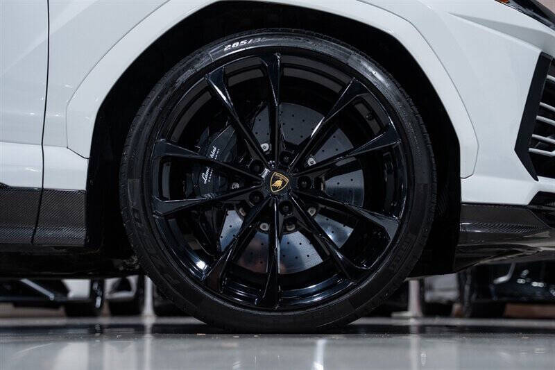 2022 Lamborghini Urus