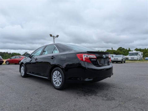 2014 Toyota Camry Hybrid LE