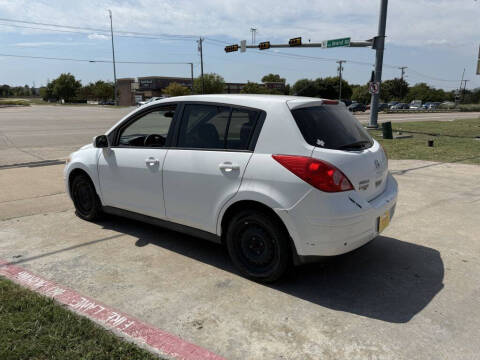 2012 Nissan Versa 1.8 SL
