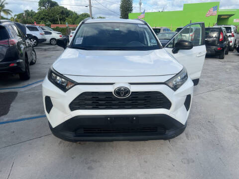 2019 Toyota RAV4 for sale at Dulux Auto Sales Inc & Car Rental in Hollywood FL