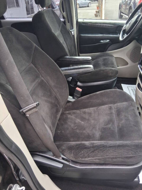 2014 Dodge Grand Caravan SE