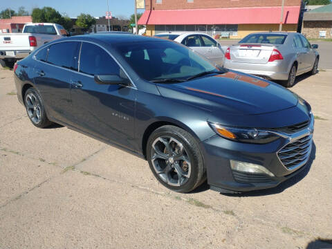 2021 Chevrolet Malibu for sale at Apex Auto Sales in Coldwater KS