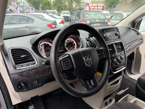 2013 Dodge Grand Caravan SE