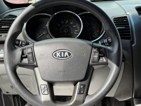 2011 Kia Sorento LX