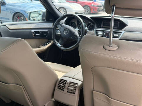 2010 Mercedes-Benz E-Class