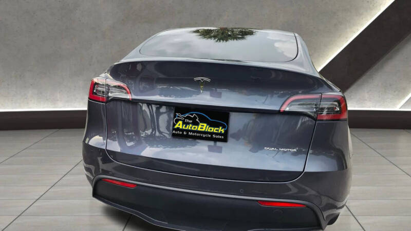 2022 Tesla Model Y Long Range
